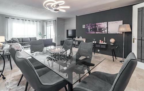 Lac- Spacious Apartment With Spectacular Views