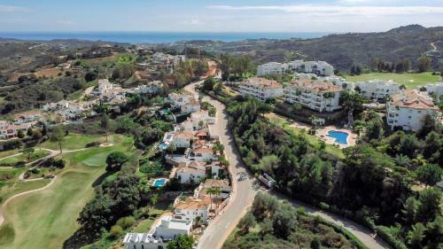 Lac- Spacious Apartment With Spectacular Views