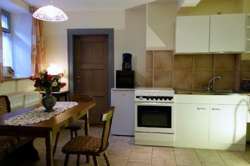 Apartamento Ferienwohnung H�ckerstub'n Zang