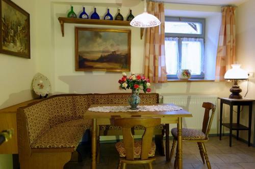 Apartamento Ferienwohnung H�ckerstub'n Zang