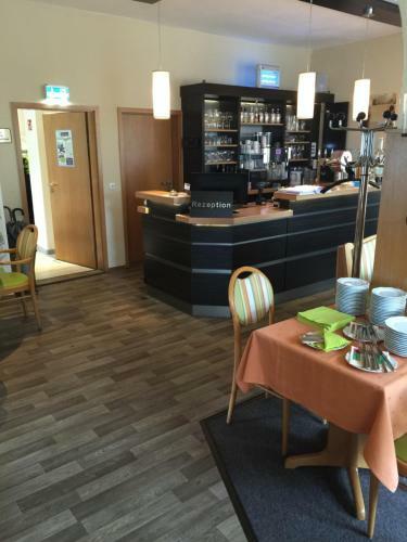 Hotel Neumanns Waldsch�nke