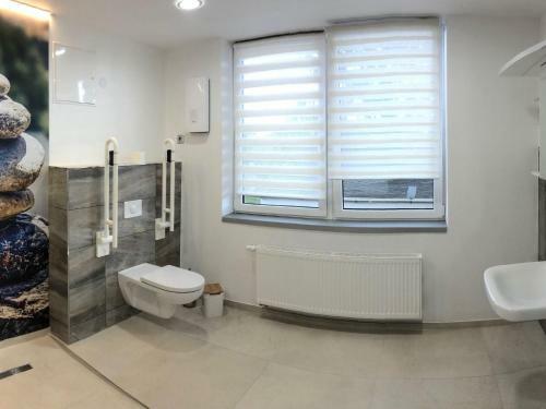 Gracious Apartment In Zeulenroda-triebes With Terrace