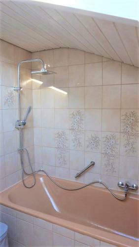 Apartamento Ferienwohnung Kaiserblick