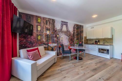 Moor Apartment 8