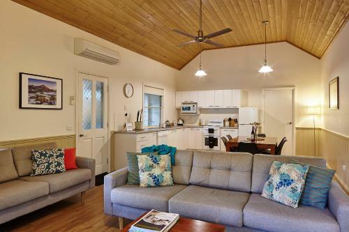 Aparthotel Alpine Valley Cottages