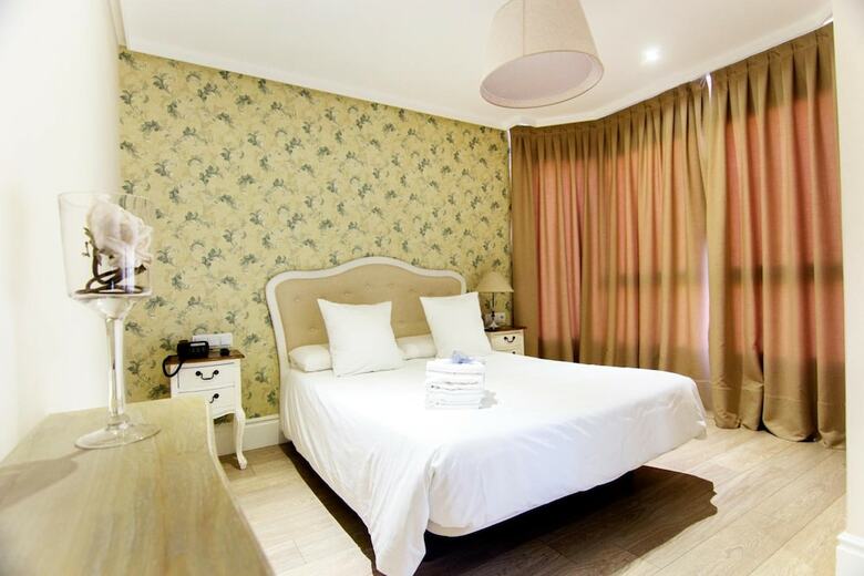 Natura Petit Hotel