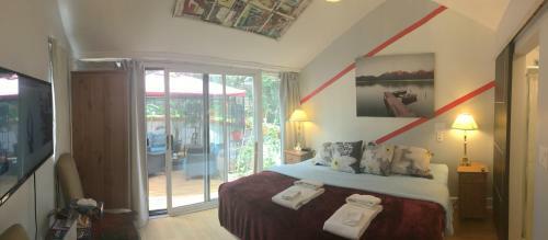 Toronto Garden Inn Bed & Breakfast