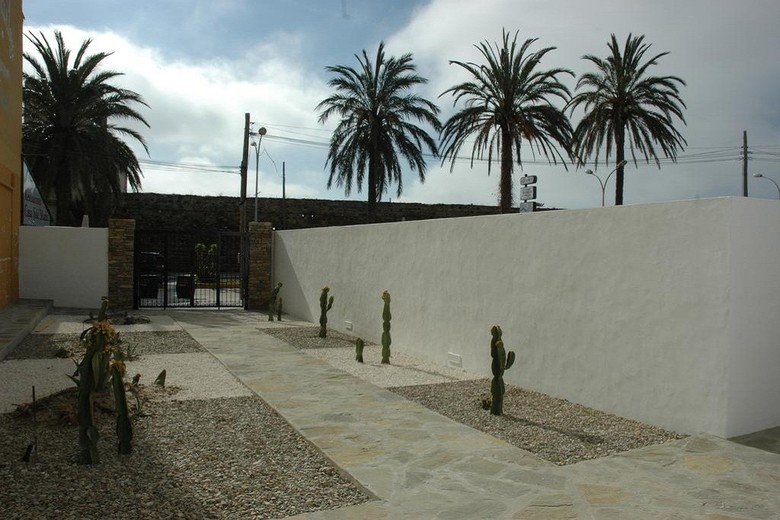 Hostal Do�a Lola Marina