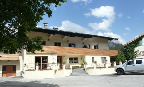 Hostal Alpina