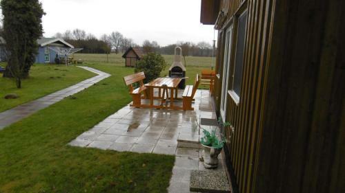 Gro�es G�stehaus