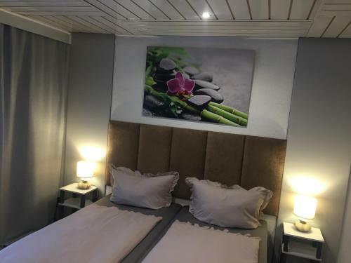 Hostal Klein Haus 12a