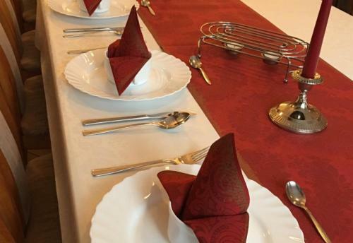 Hostal Pension- & Caf�garten Luisenhof