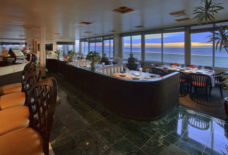 Seaventure Beach Hotel