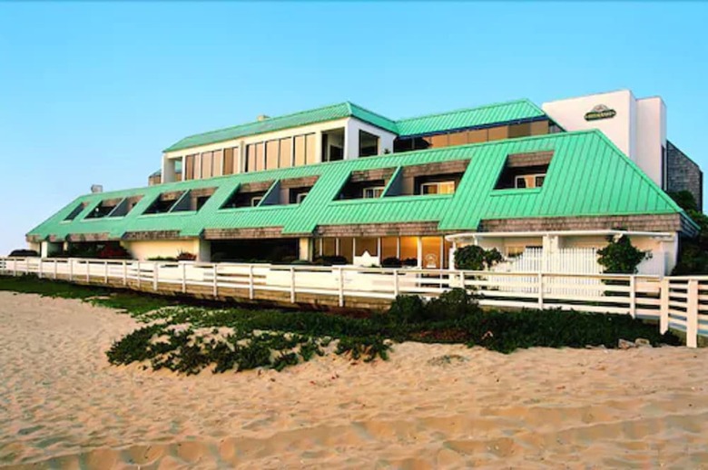 Seaventure Beach Hotel