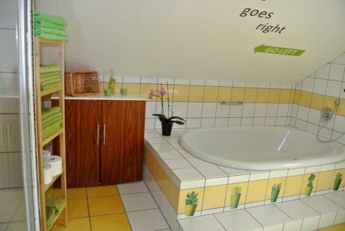 Apartamento Ferienwohnung Voelkel