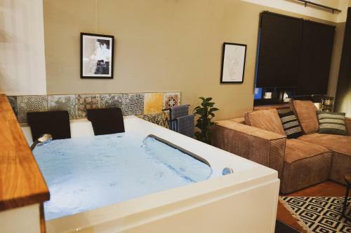 Apartamento Stilvolles City-loft Mit Privatem Whirlpool