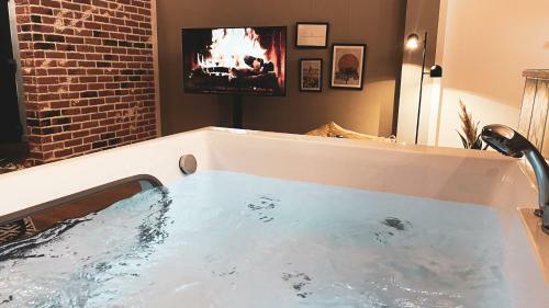 Apartamento Stilvolles City-loft Mit Privatem Whirlpool