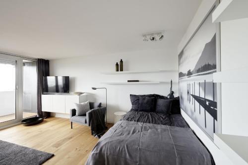 Criston Apartments - Comfy Living 7