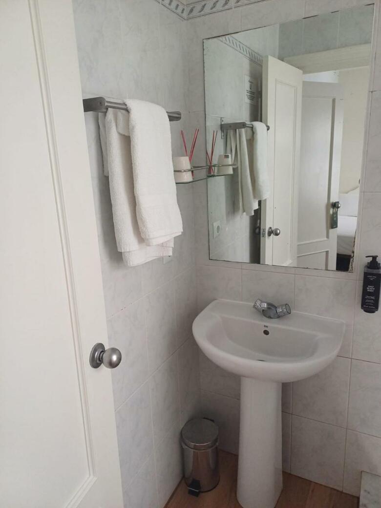 Hostal La Malague�a By Croma