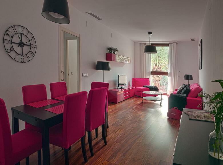 Apartamentos Azz Sevilla Torre De La Plata