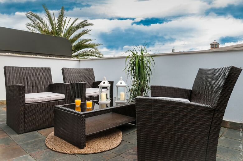 Apartamentos Azz Sevilla Torre De La Plata