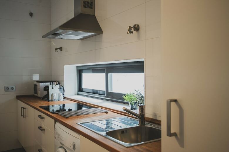 Apartamentos Azz Sevilla Torre De La Plata