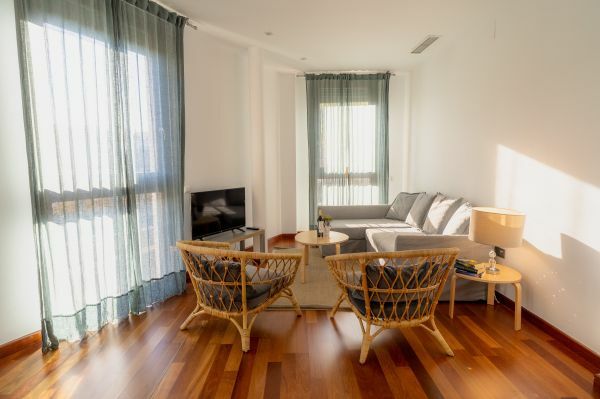 Apartamentos Azz Sevilla Torre De La Plata