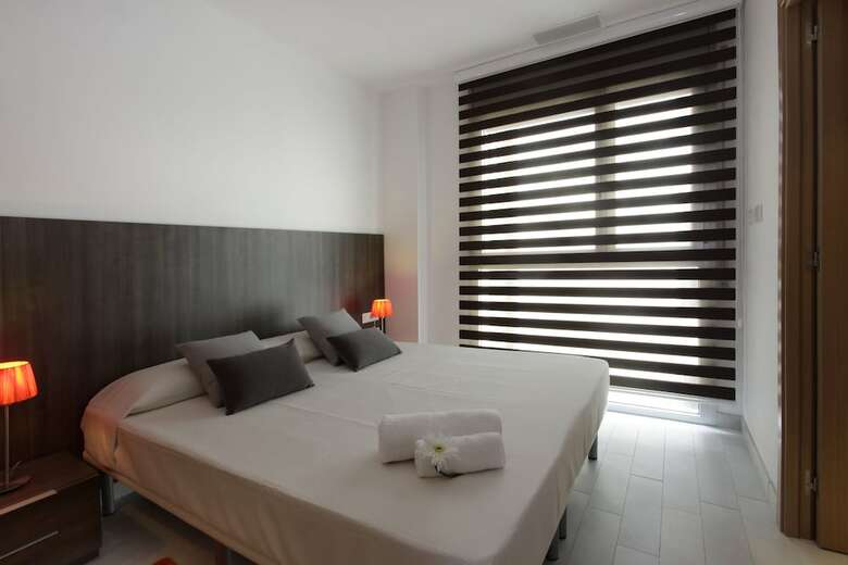 Fisa Rentals Les Corts Apartments