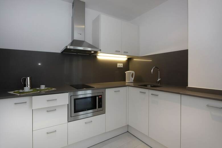 Fisa Rentals Les Corts Apartments