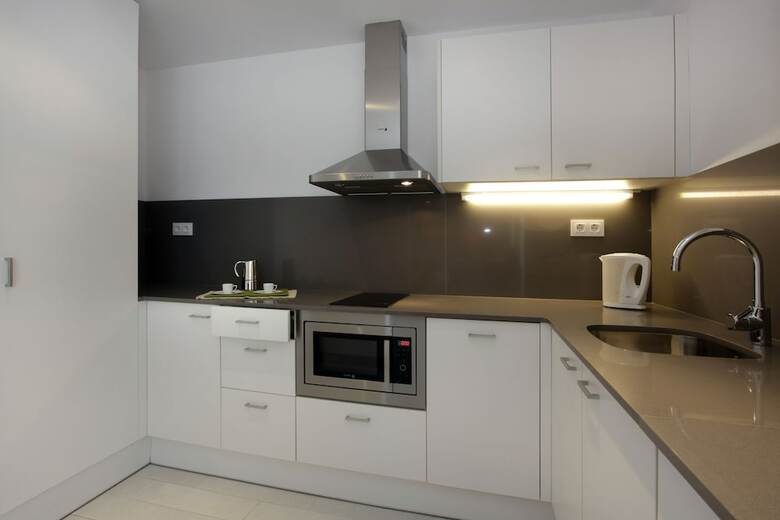Fisa Rentals Les Corts Apartments