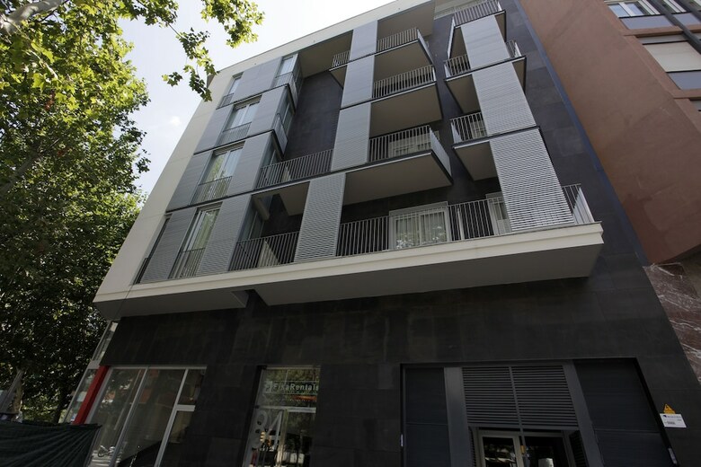 Fisa Rentals Les Corts Apartments