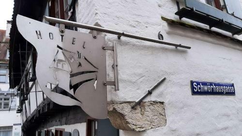 Hotel Schiefes Haus