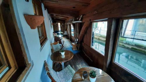 Hotel Schiefes Haus
