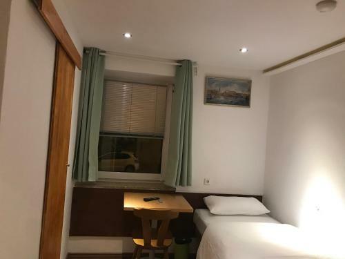 Hostal Tu Ferienzimmer In Ulm Stadtmitte