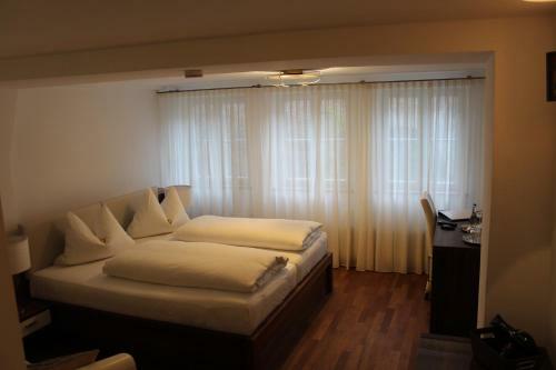 Hotel Schmales Haus