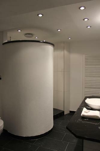 Hotel Schmales Haus