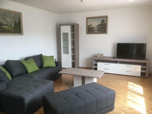 Apartamento Ferienwohnungen Sernatinger