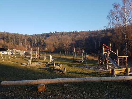 Ferienhaus Am Badesee Sch�nsee Bungalow 12