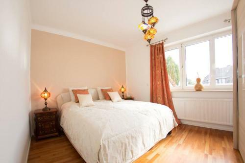 3 Kingdoms Apt (orient, Snow, Switzerland 4you