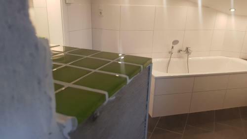 A40 Romantic Hoteliving