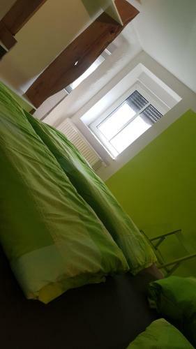 A40 Romantic Hoteliving