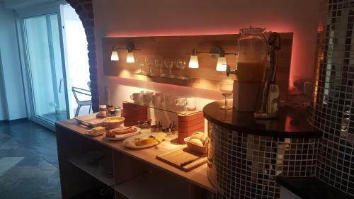 A40 Romantic Hoteliving