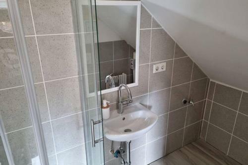 Apartamento Ferienwohnung/monteurwohnung Alte Garage