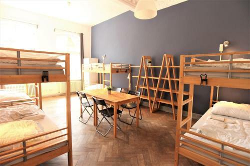 Blue Doors Hostel Altstadt