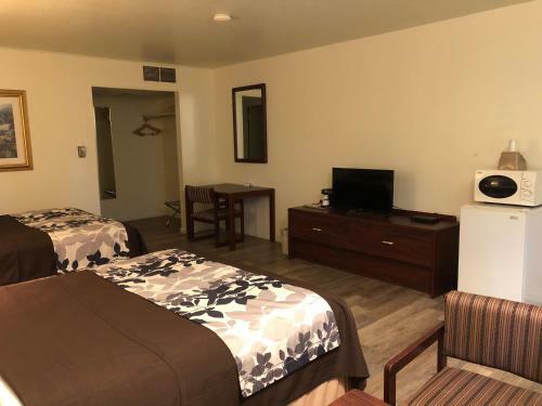 Hotel Budget Host Sheridan