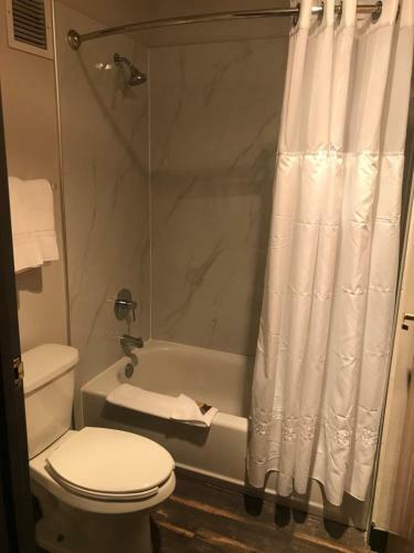 Hotel Ameristay Inn & Suites