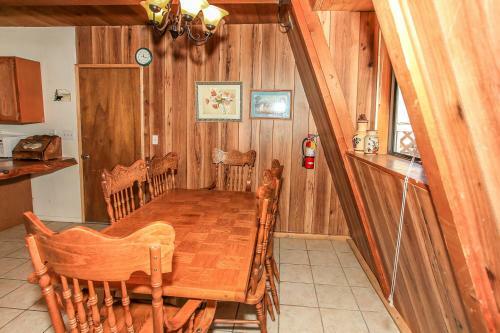 Bear's Den By Big Bear Cool Cabins