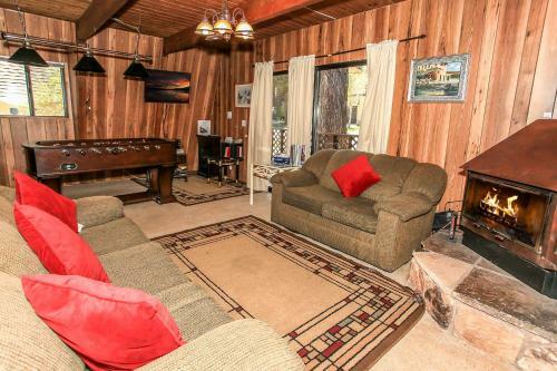 Bear's Den By Big Bear Cool Cabins