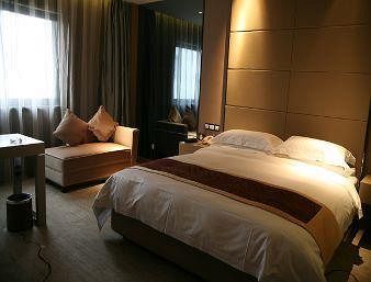 Hotel Ramada Bells Tower