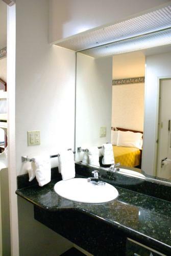 Motel Americas Best Value Inn Siliconway